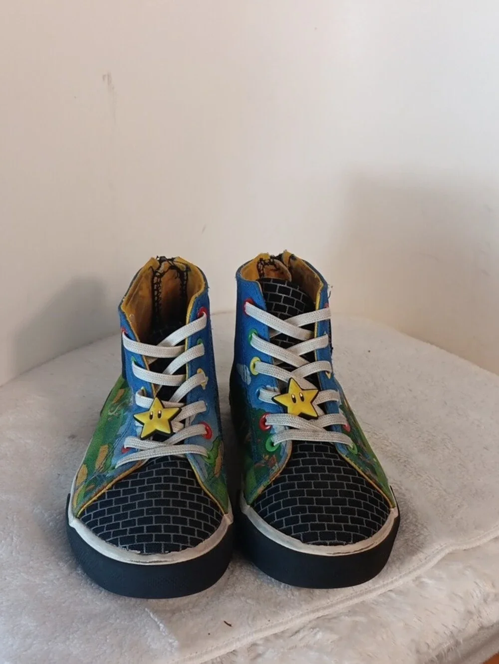 Nintendo Blue and Green Kids High-Top Sneakers with Character Patch